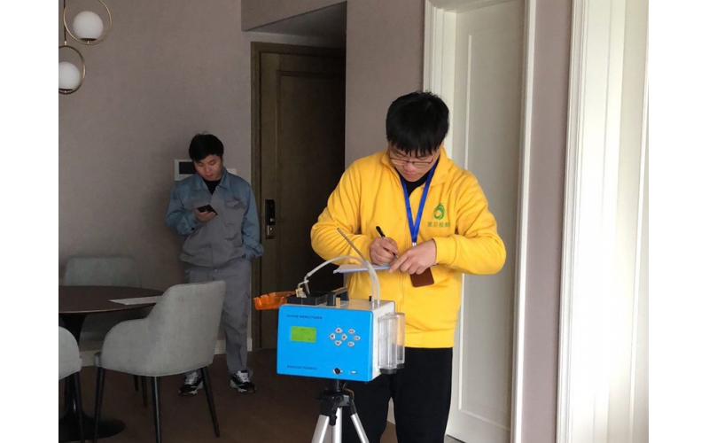 住宅樓空氣檢測現(xiàn)場